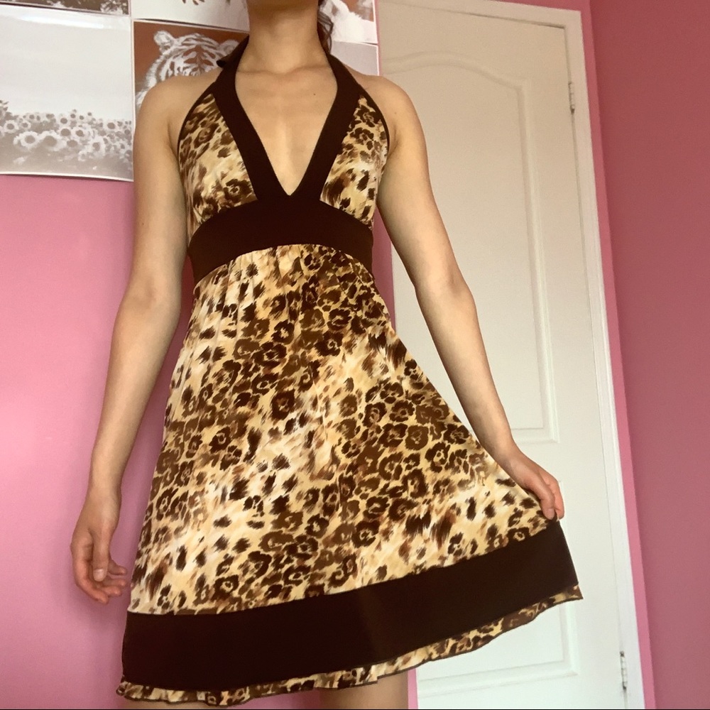 ✨Host Pick✨ Vintage Cheetah Print Halter Dress - Picture 4 of 12
